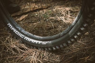 Schwalbe Pneu Magic Mary 29x2.60 SuperTrail Addix UltraSoft TL-Easy black  Produktbild 3