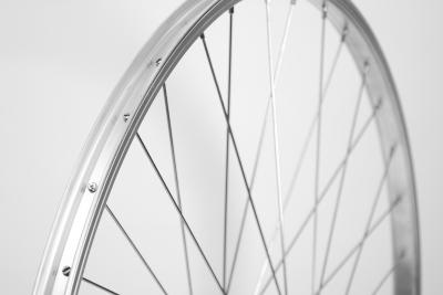 Laufrad vorne 26" 559x21 Alu Vollachse 100mm V-Brake NT silber  Produktbild 3