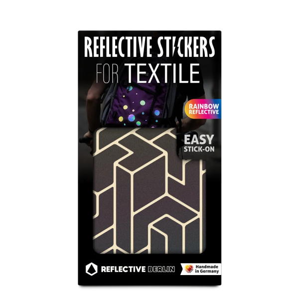 REFLECTIVE Berlin Textilsticker Isometric &ndash; Black-Rainbow