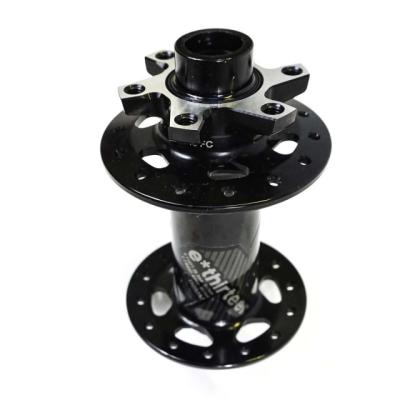 Ethirteen Nabe Ultralight Race, 28 Loch 110x15mm Aluminum, Boost, Schwarz  Black 15 mm x 110 mm Produktbild 1