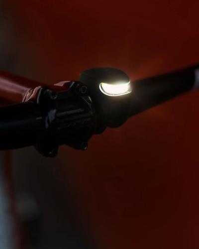 Knog Scheinwerfer Frog V3 spider black  Produktbild 4