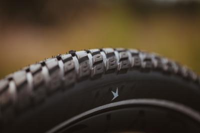 Schwalbe Pneu Marathon Mondial 700x47C Starr mit Reflexstreifen black  Produktbild 3