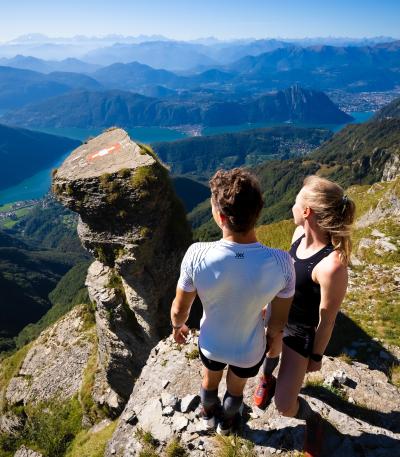 X-BIONIC MEN Invent 4.0 LT Shirt SH SL arctic white/dolomite grey S Produktbild 4