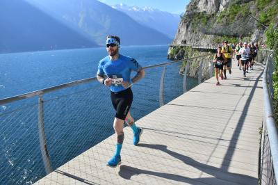 X-BIONIC MEN Twyce 4.0 Running Shirt SH SL twyce blue/opal black S Produktbild 3