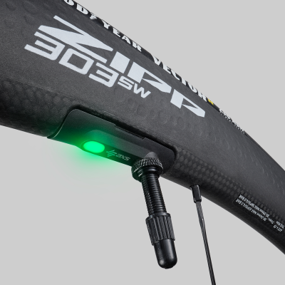 Zipp MY26 303 SW Hookless Front Wheel AXS sensor 700C/'12X100 black carbon Produktbild 2