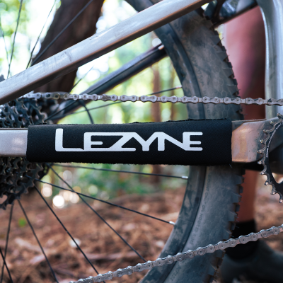 Lezyne Smart Chainstay Protector S black Produktbild 1